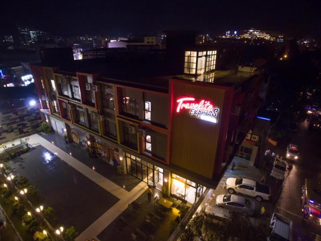 Travelite Express Hotel Багио Экстерьер фото